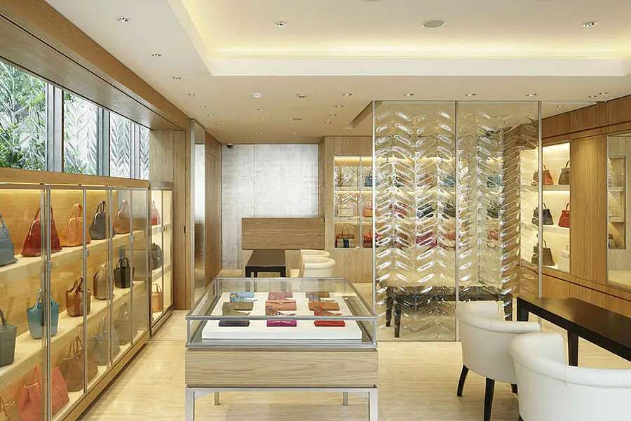 箱包商铺装修设计效果图