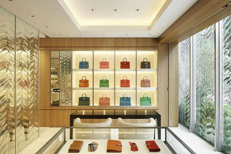 箱包商铺装修设计效果图