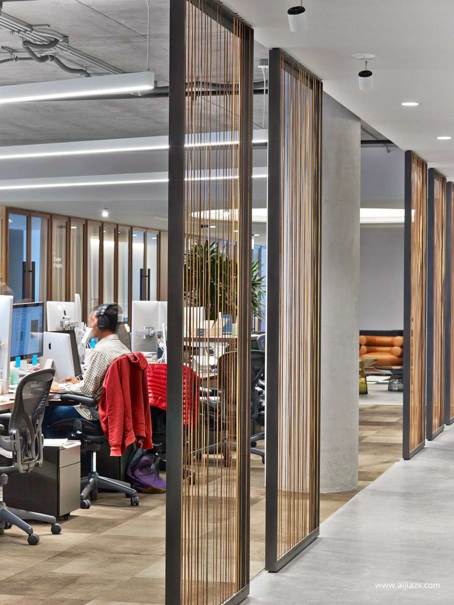 1000平米计算机存储公司办公室设计效果图