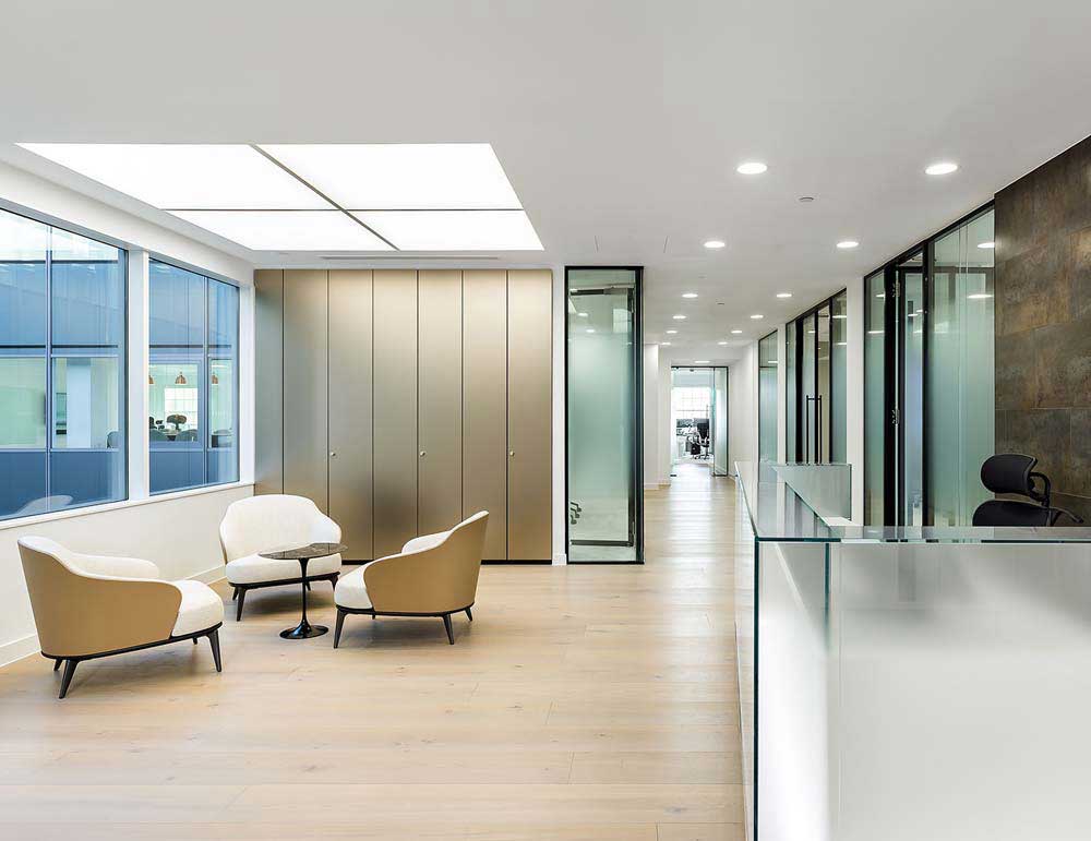 350平投资公司办公室设计装修施工