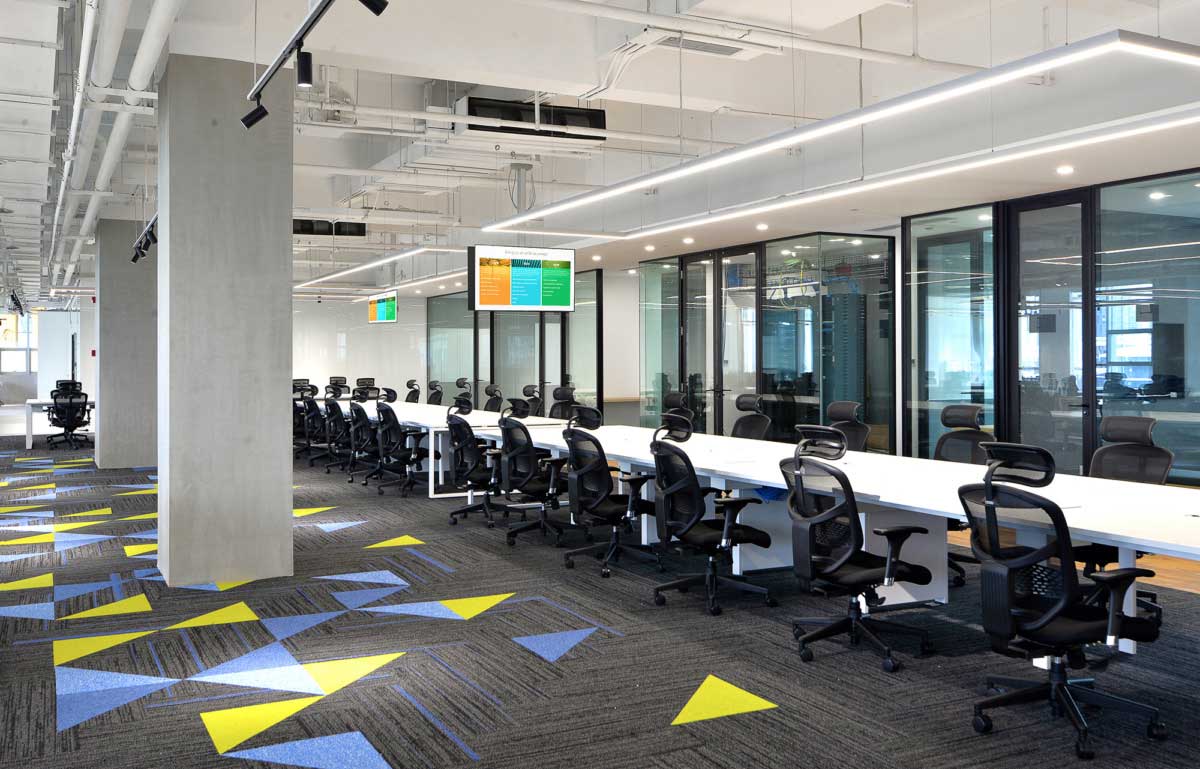 640平米郑州办公室翻新装修设计效果图