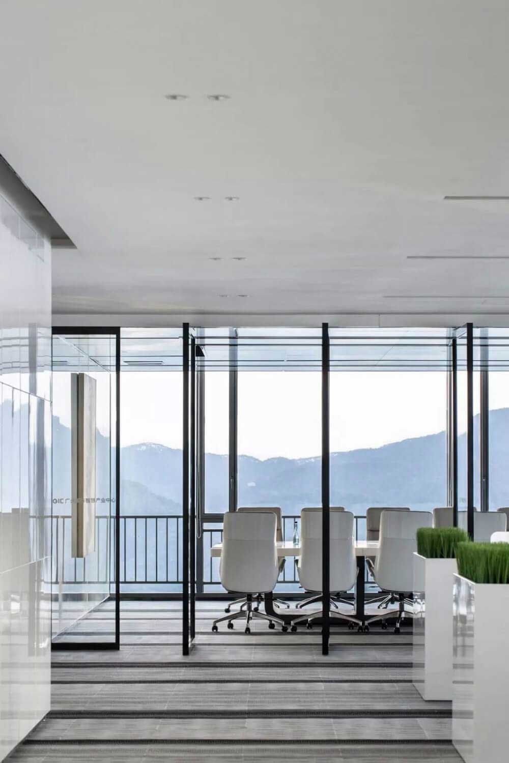 700平米办公室装修效果图-700平米高品质办公空间设计