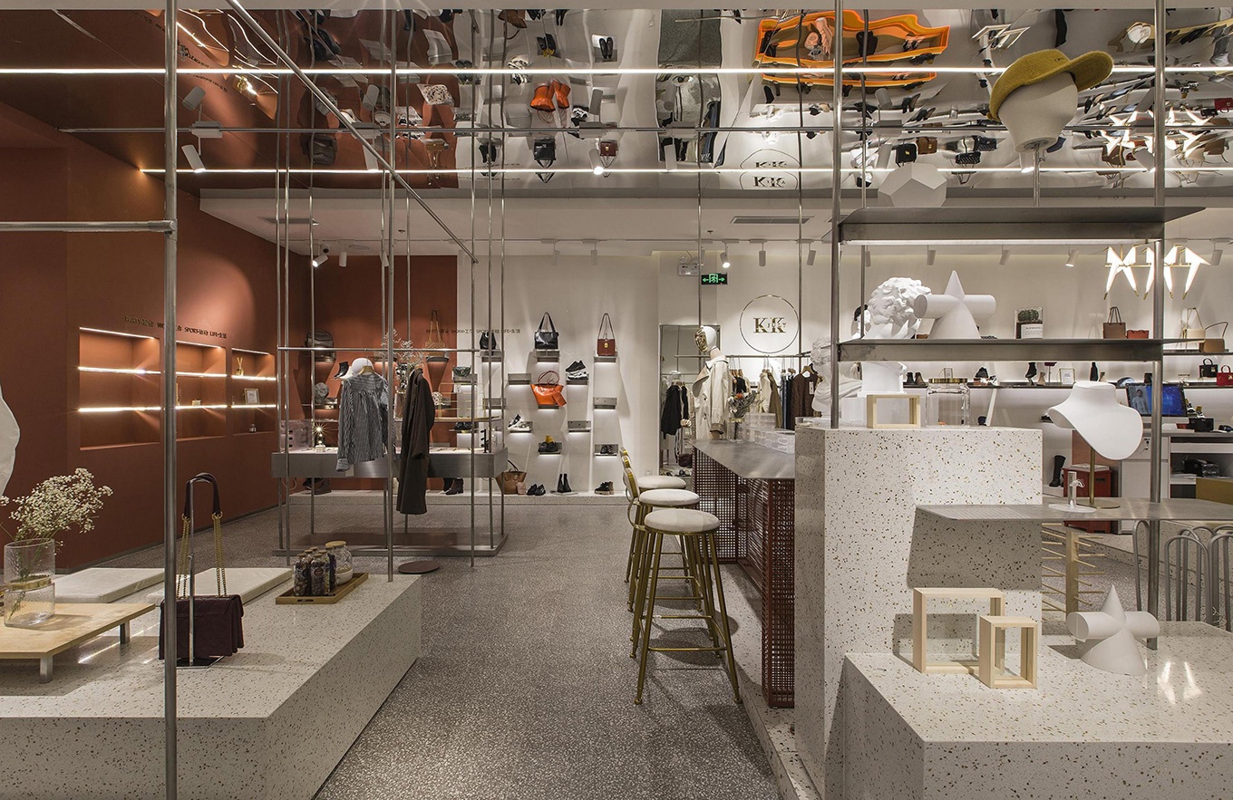 68平米女装专卖店装修设计效果图