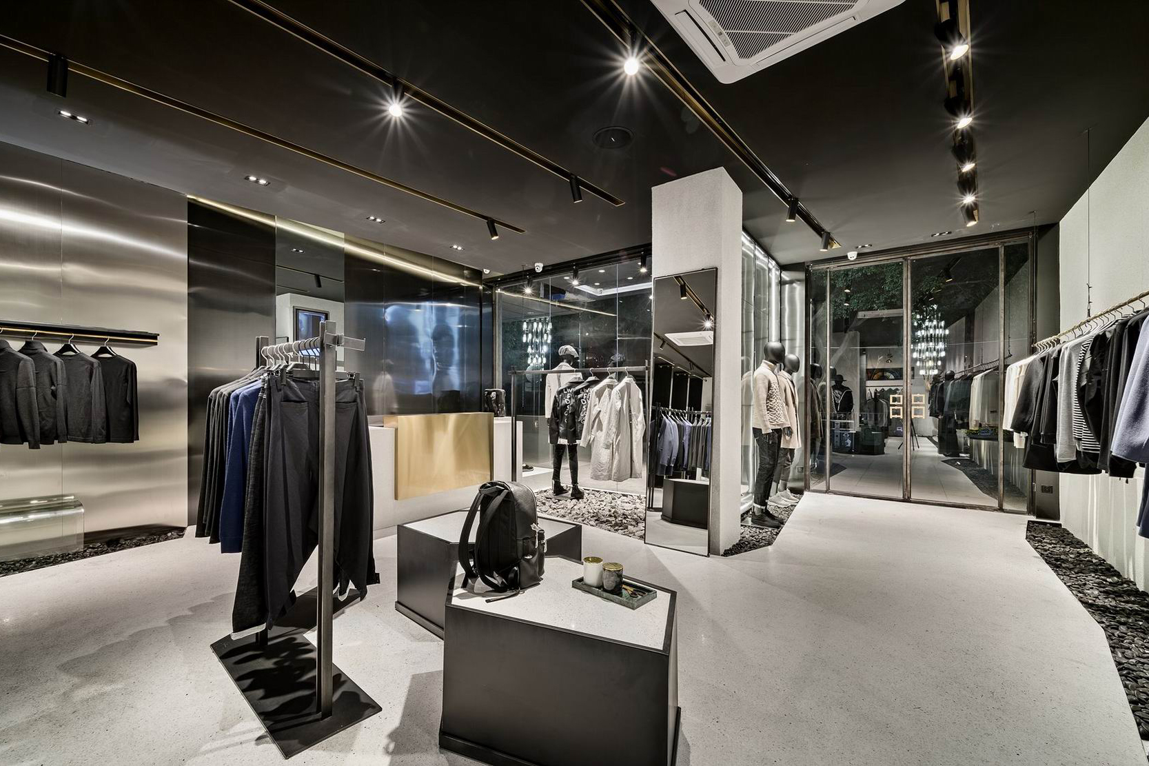 85平米男装专卖店设计装修效果图