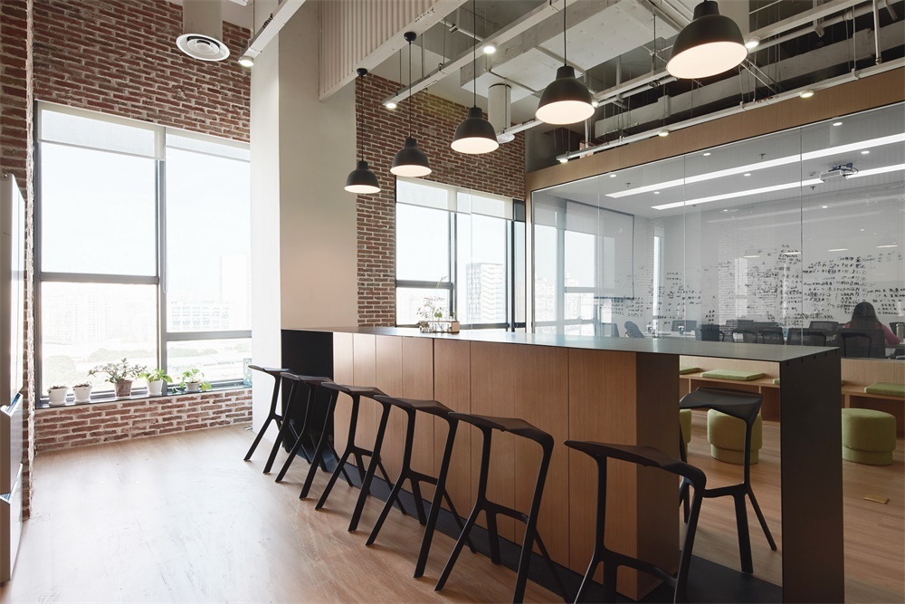 230平米现代办公室装修设计效果图