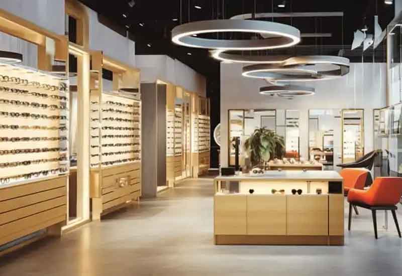 郑州眼镜店装修：专业验光区与时尚镜框展示的平衡方案